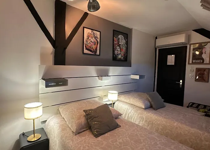 Les Du Bocage - Marylin Bed and Breakfast Bressuire